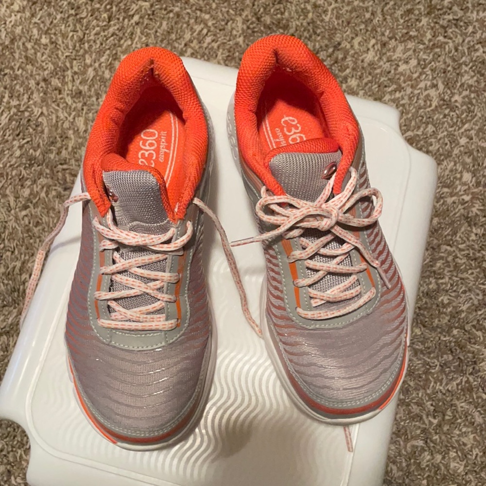 Easy spirit walking shoes